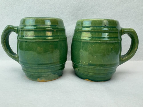 Vintage Green Barrel Shape Pottery Coffee Mug Cup 4 3/4" Tall Set of 2 Marked 16