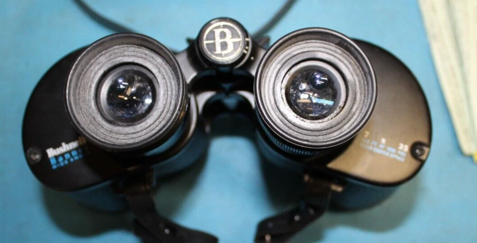 Vintage Bushnell Banner 7x35 Extra Wide Angle Binoculars Insta-Focus + Case - Image 3 of 4