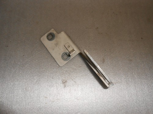 Hauben Scharnier Motorhaubenscharnier Peugeot Partner Bj.2003-2009 vorn links