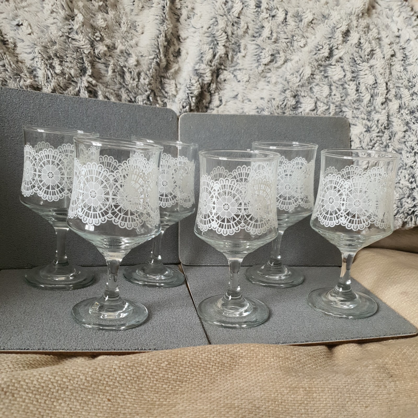 Weingläser - Hochzeit Toast 14,5 cm hoch. Guter Zustand