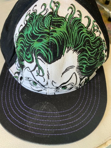 FLAT BILL JOKERS CAP JOKER GRAPHIC 