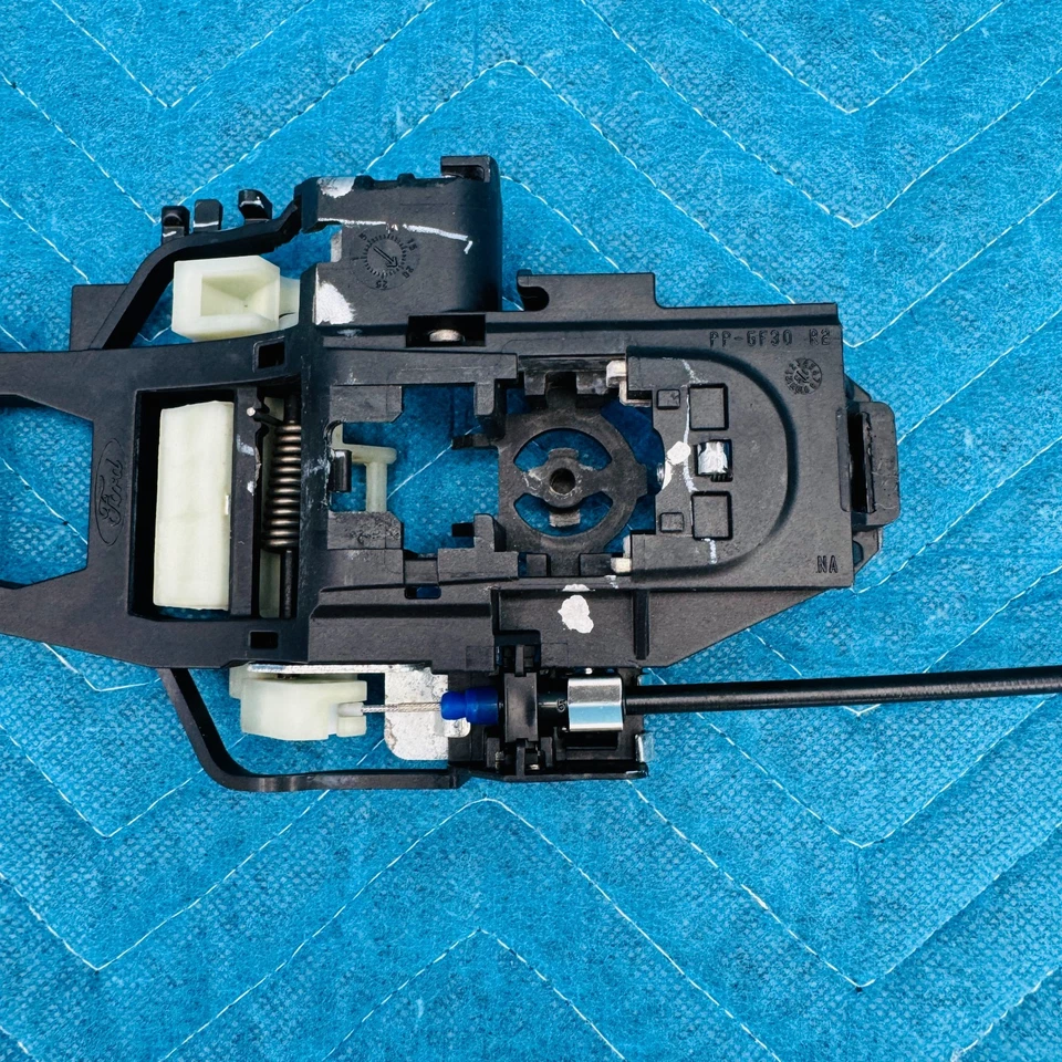 Ford Focus ST 2.0 2015-2018 manija de puerta exterior delantera derecha OEM CH51A224A3 Foto 4 de 4