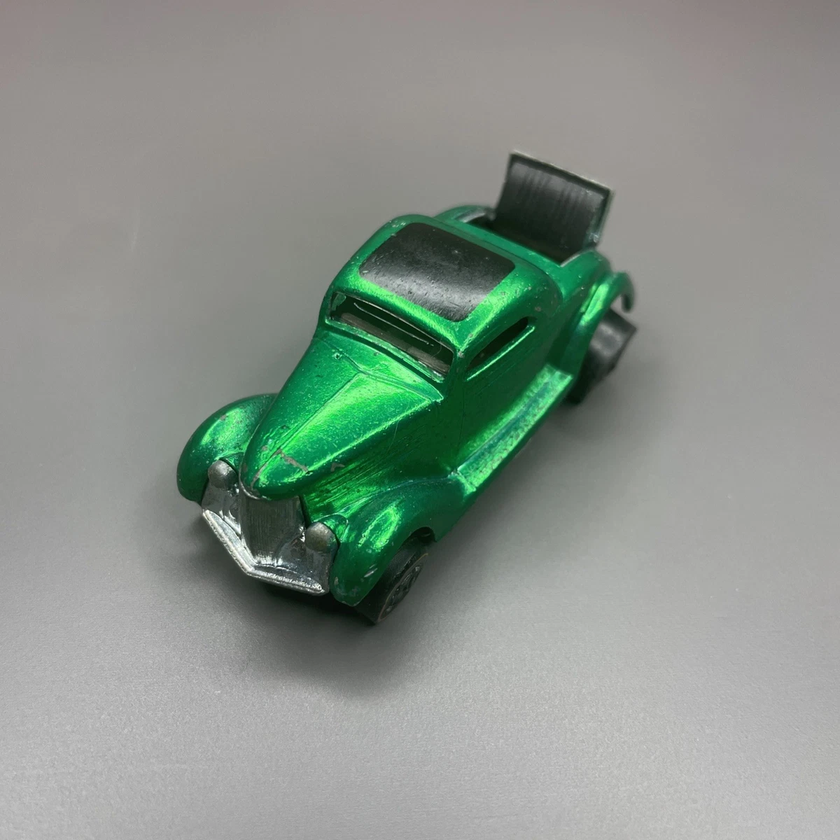 Hot Wheels Redlines Green 1968 Year of Manufacture Vintage