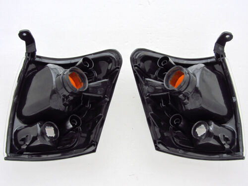 01 - 05 TOYOTA HILUX LN166 D4D INDICATOR CORNER LIGHT TURN SIGNAL PAIR 02 - Picture 2 of 2