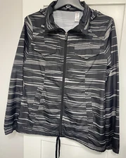 Kyodan Windbreaker Size M Full Zip Front Hooded Black Gray Long Sleeve Jacket