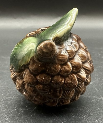 Vintage Squirrel & Pinecone Salt and Pepper Shaker Set Ceramic 2.25” Tall - Picture 8 of 11