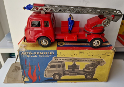 CORGI HERITAGE CAMION Truck Simca Cargo Porteur Citerne Bp Energol