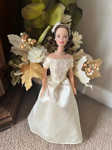 Barbie Loves Frank Sinatra Set de Regalo - Suelto con Zapatos, Vestido, Perlas, Diadema,