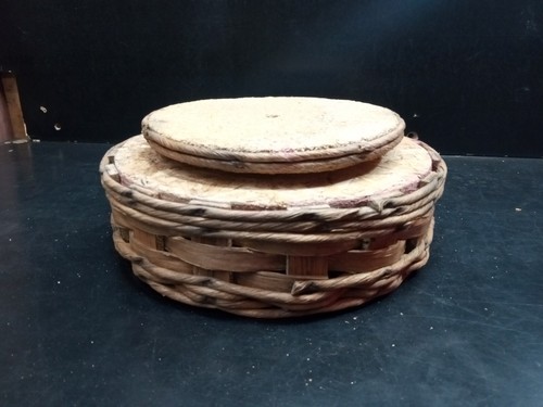 Lazy Susan Style Basket 9 1/2" Diameter 2 1/2" DEEP Wood Wooden Spinning - Picture 4 of 12