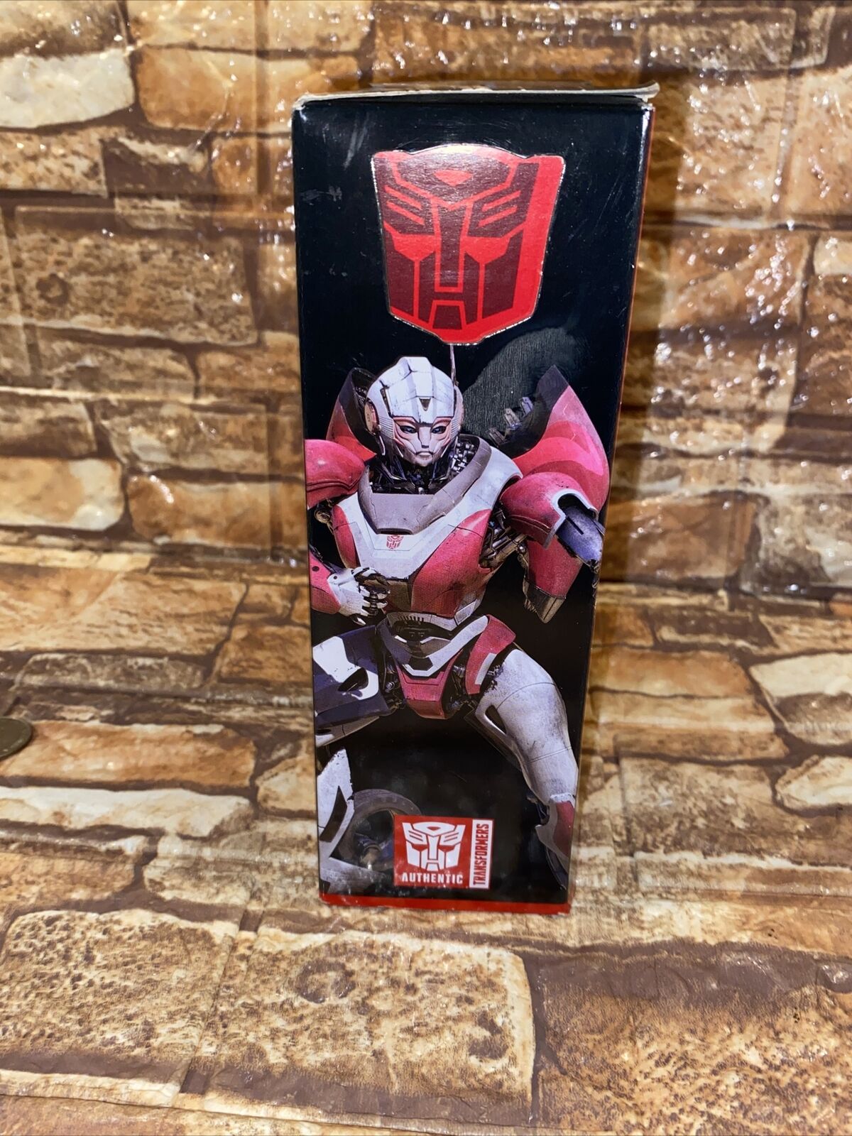 Transformers Studio Series: 85 Deluxe Class Bumblebee Arcee Action Fig —  MyShopville