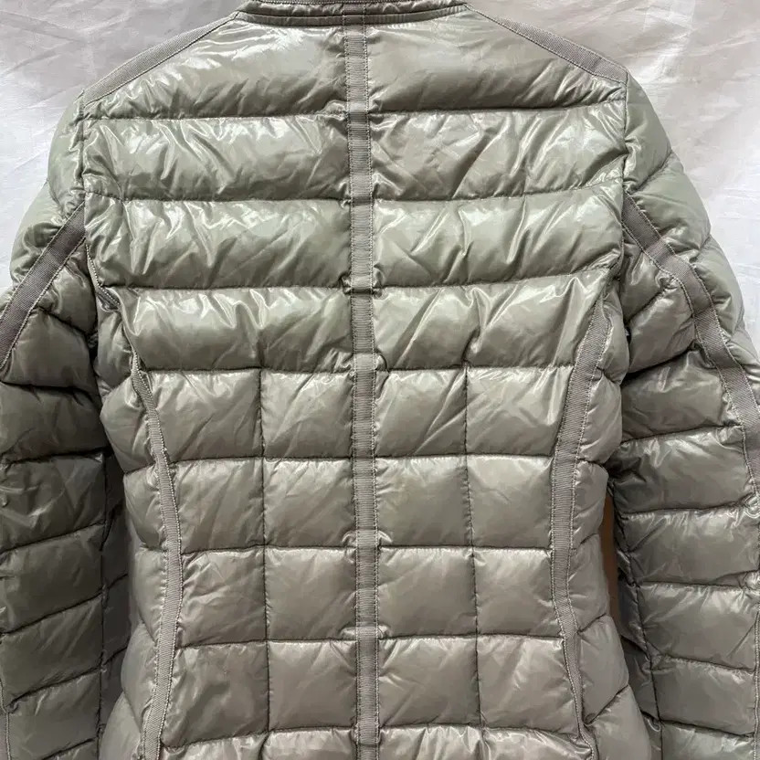 Moncler Women's Padded Jacket 55 Size - Authentic, Grayish Silver thumbnail 5