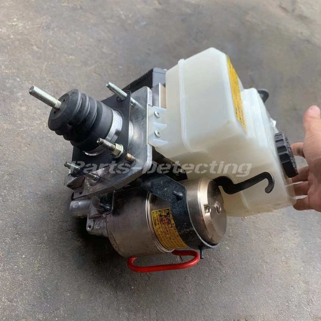 ABS Pump Master Cylinder Assy For 2003-05 Lexus GX470 Toyota