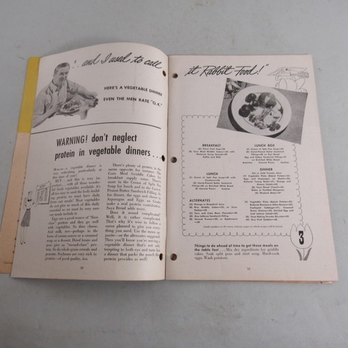 Vintage WWII Meal PLanning Guide 1944 Recipe Booklet - Picture 4 of 8