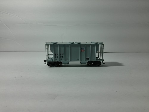 Tolva cubierta Athearn 97327 escala HO PS 2500 UP/BKTY #1305 | Condition: Used