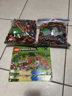 LEGO Minecraft: The Village (21128)