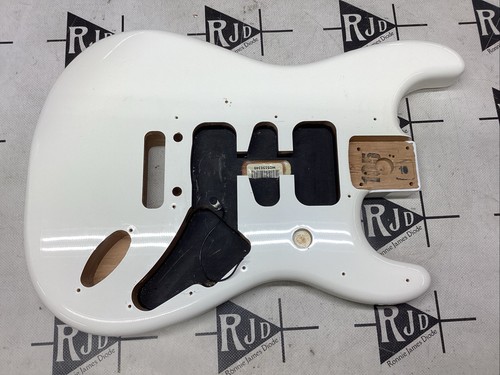 Fender MIM Player Series Stratocaster Electric Guitar Body White
