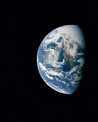 1970 NASA Apollo 13 Mission Image - Earth - 8x10 Photo On 8.5x11 #2349