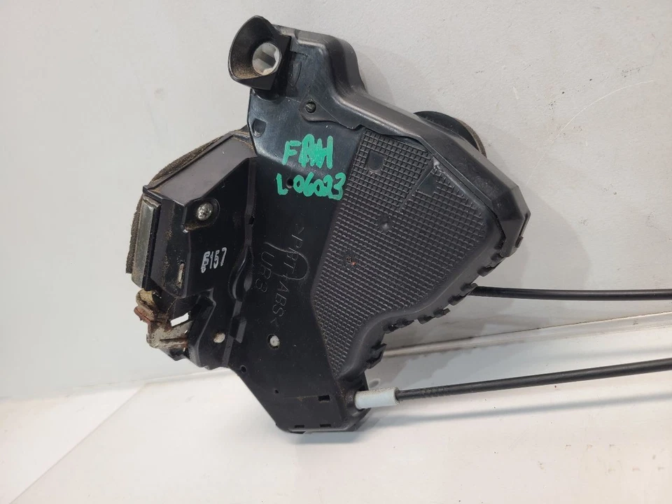 Toyota Sienna LE 2007 pasajero pestillo de puerta delantera derecha - cerraduras eléctricas Foto 3 de 4