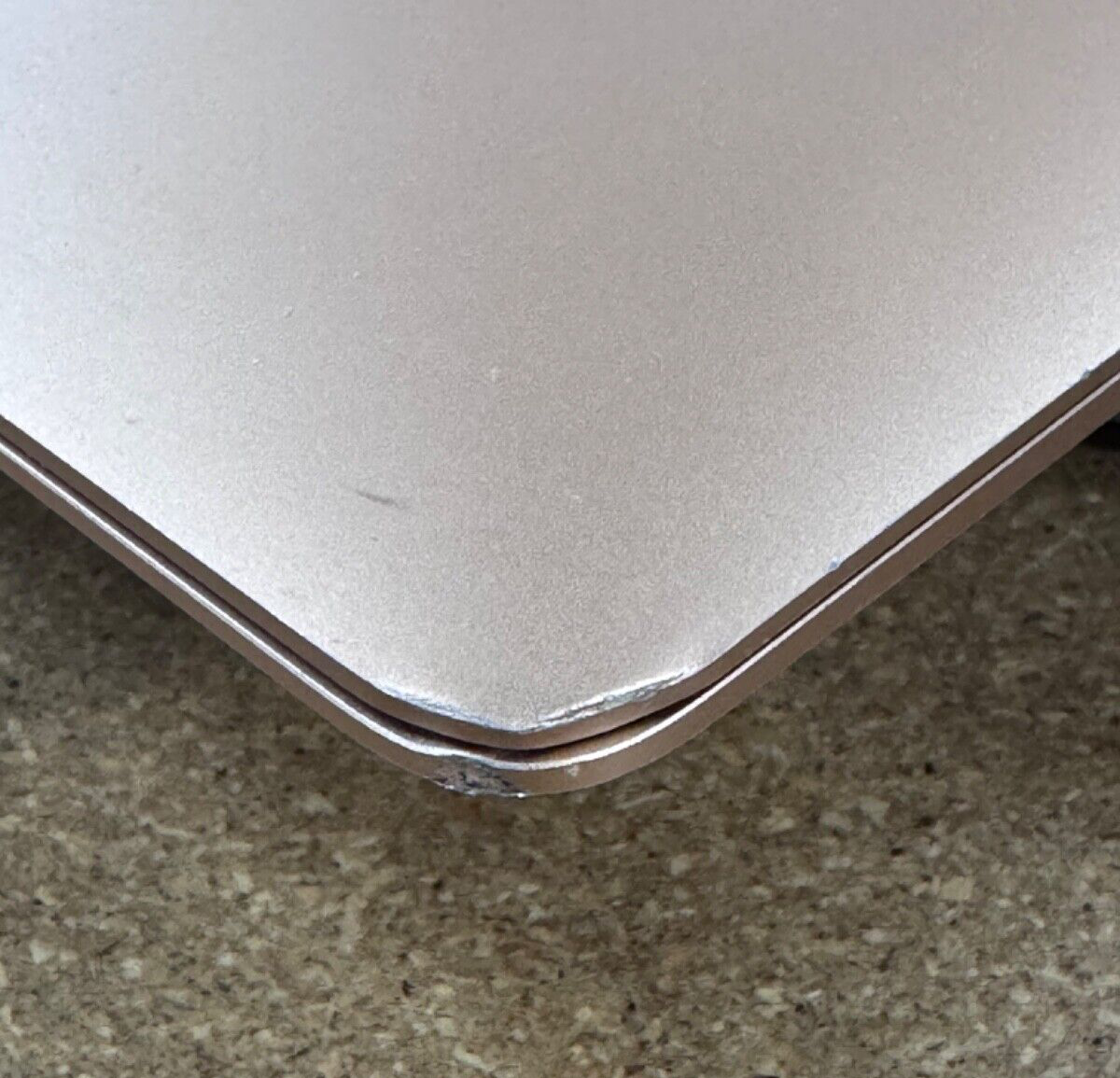 Apple MacBook Air MGND3LL/A 13.3 Apple MacBook Air MGND3LL/A 13.3