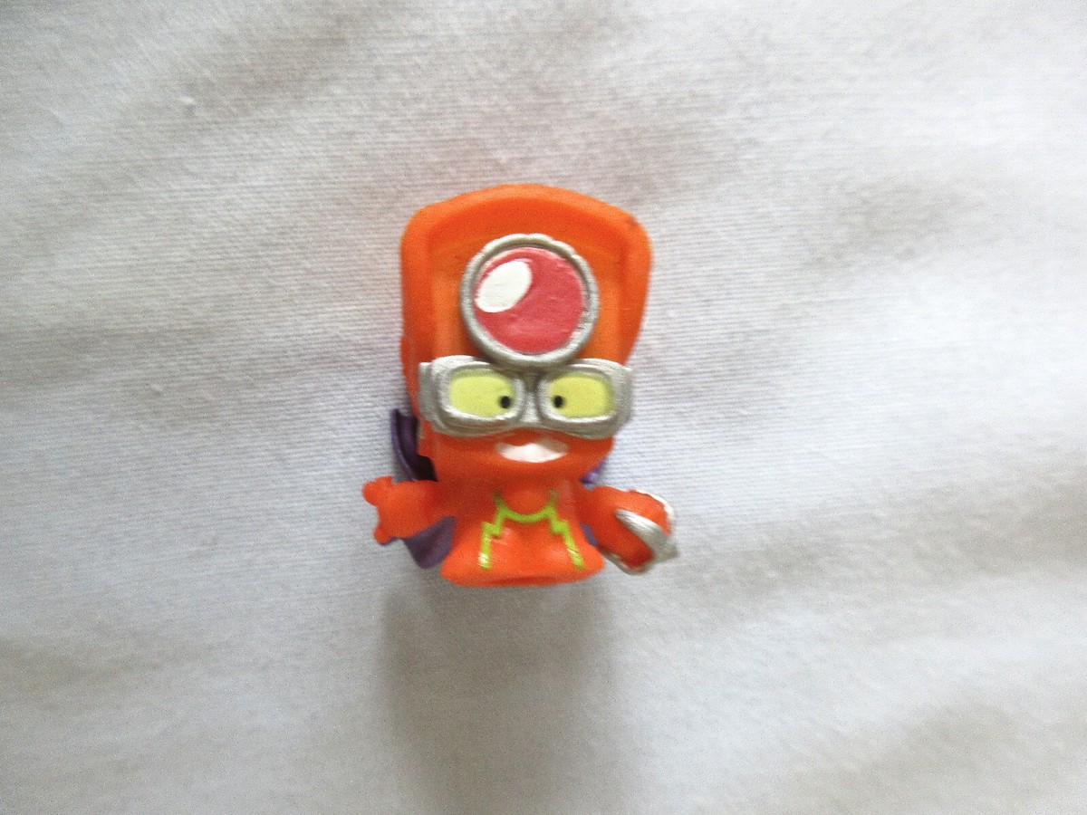 Superthings Superzings Ultra Rare Colour Change Oculus Max