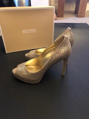 gold shoes size 5
