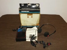 VINTAGE  SOUNDESIGN MUSIC MATE MODEL 2020 PORTABLE AM/FM RADIO