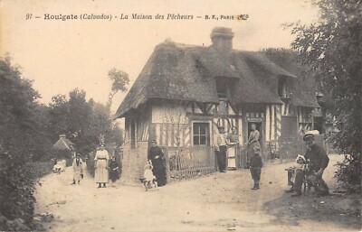 Old postcard 14 BLANGY LE CHATEAU LE BUREAU DE POSTE ET LA ROUTE DE LISIEUX