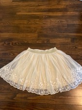 NWOT mini Boden tulle shimmer underlay skirt with floral embroidery size 9/10