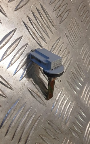 AUDI A6 Avant 4F5, C6 Temperatursensor 4H0907357B 3.00 Diesel 2012 29918146