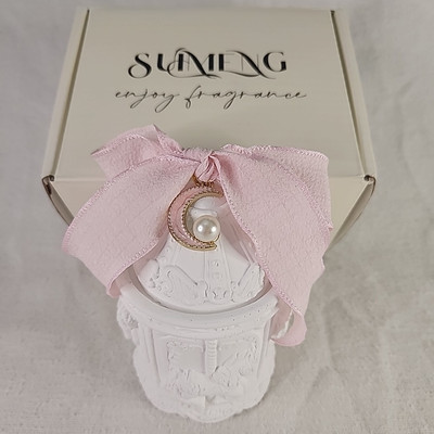 Candle Suhmeng Plaster Carousel Soy Fragrant Scent Story of Orchid Ribbon Charm
