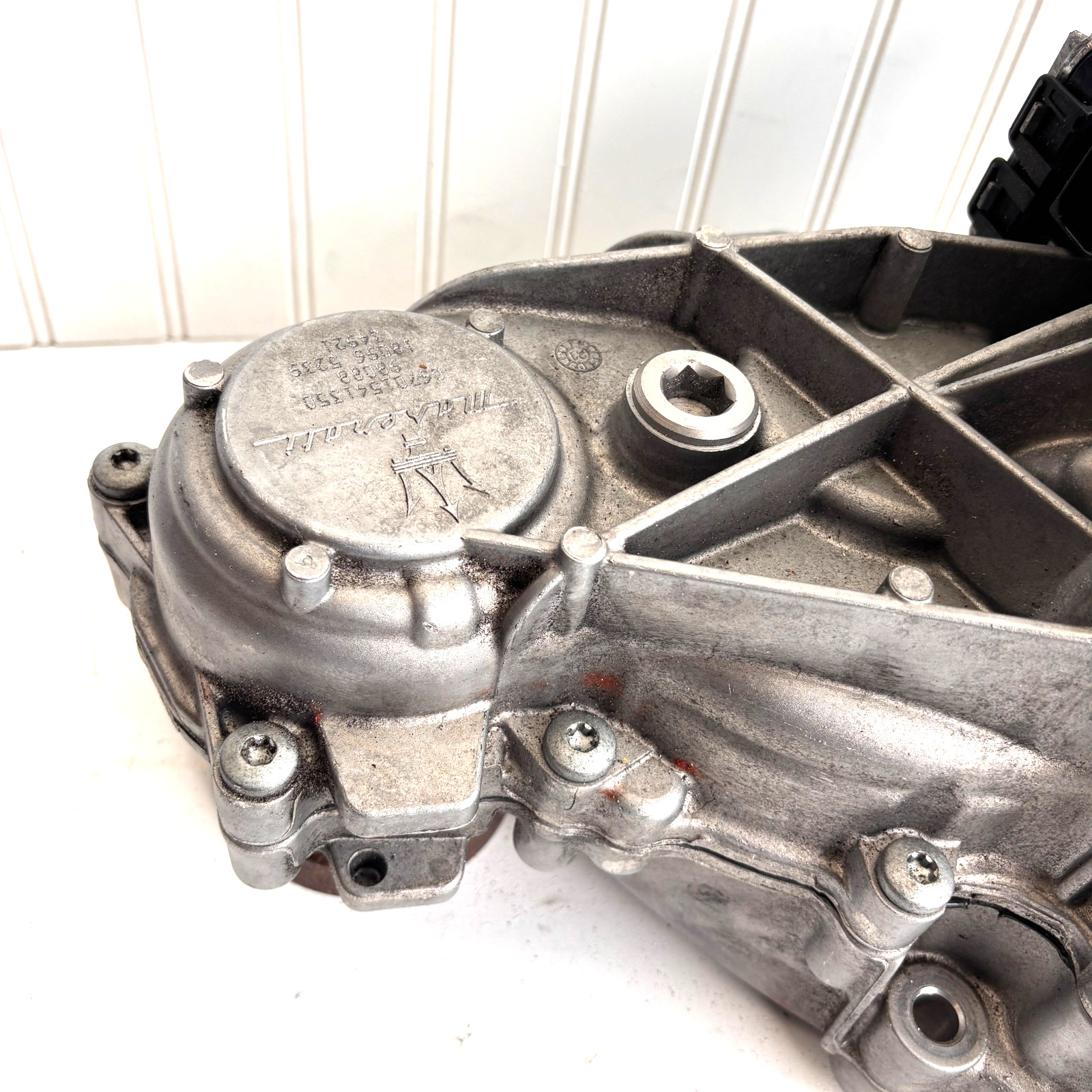 Maserati Levante 2017-2024 Transfer case P/N 06701541350