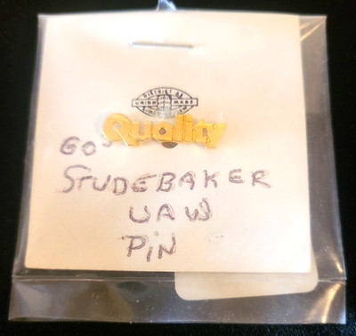 Vtg Studebaker Quality Lapel Pin UAW Goldtone Metal Car Model T /A Automobile
