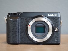 Panasonic LUMIX GX85K 16.0MP Body Only - Black Working (cracked screen)