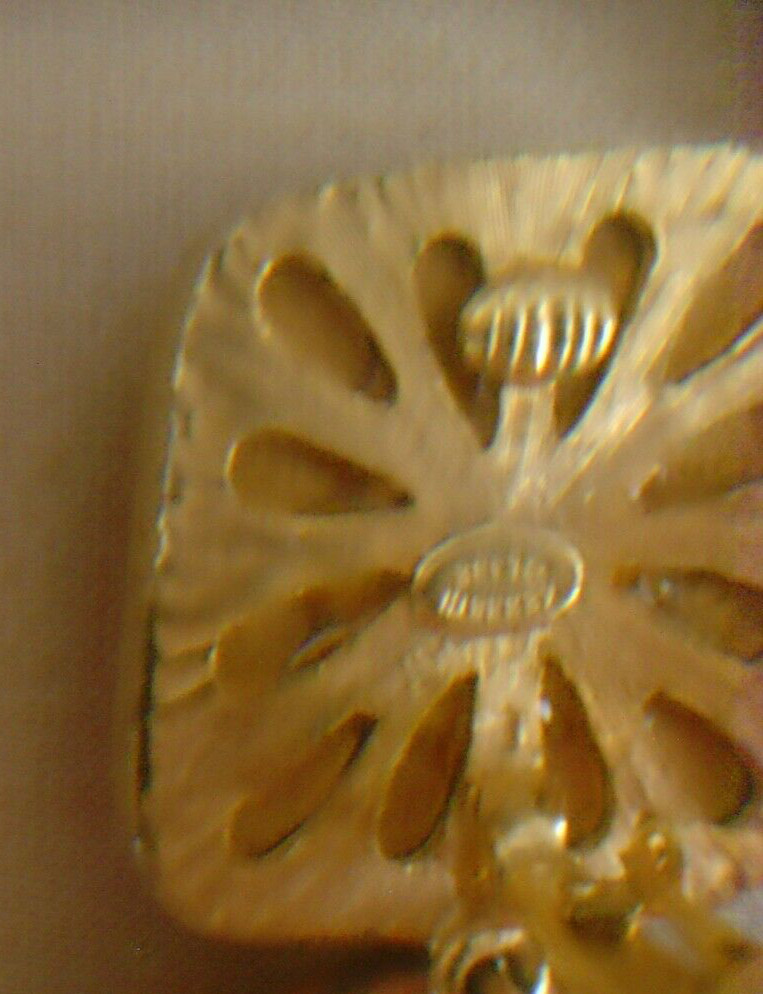 Kenneth J Lane (KJL) Statement Clip-On Earrings - image 16