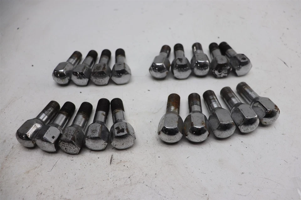 Tuerca de tuerca de perno de rueda Maserati 4200 GranSport M138 Chome x 19 J120 Foto 2 de 4