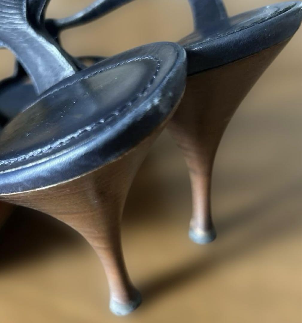 YSL Saint Laurent Sandalo con cinturino a T in pelle blu navy 38