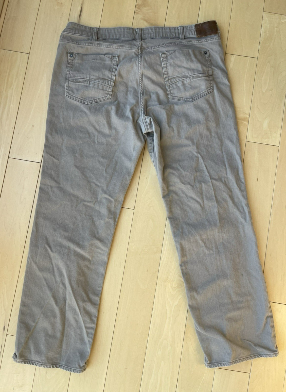 's 40 X 32 Straight Leg Fit Beige Khaki L342 Stretch