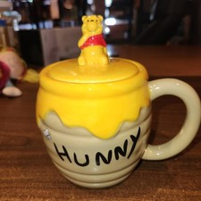 NEW Large Disney WINNIE THE POOH Beehive Honey Pot Jar Mug with detachable Lid