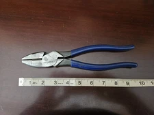 Klein Tools No. D213-9NE Lineman Side Cutting Pliers 9" Blue Insulated Grips 