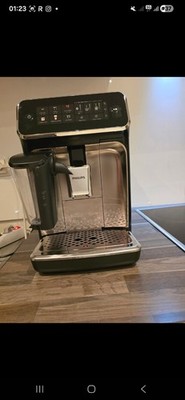 Philips EP3341/50 Kaffeevollautomat Latte Go System