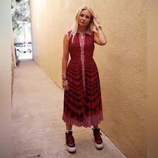 Saloni Red Pink Pleated Sleeveless Midi Darby Dress In Jester Flourish Size 0