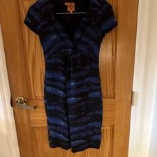 Tory Burch Silk Dress Size 0 Blue Black Striped V-Neck Short Sleeve side zip 