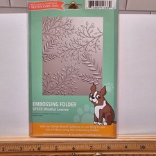 The Simon Says Stamp Wistful Leaves embossing folder