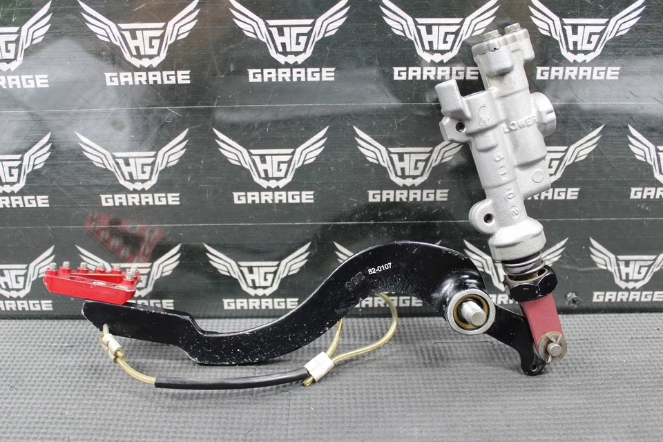 Honda 05-12 CRF450R 2012 OEM NISSIN FRENO TRASERO CILINDRO MAESTRO CON HRC hendidura Foto 2 de 4