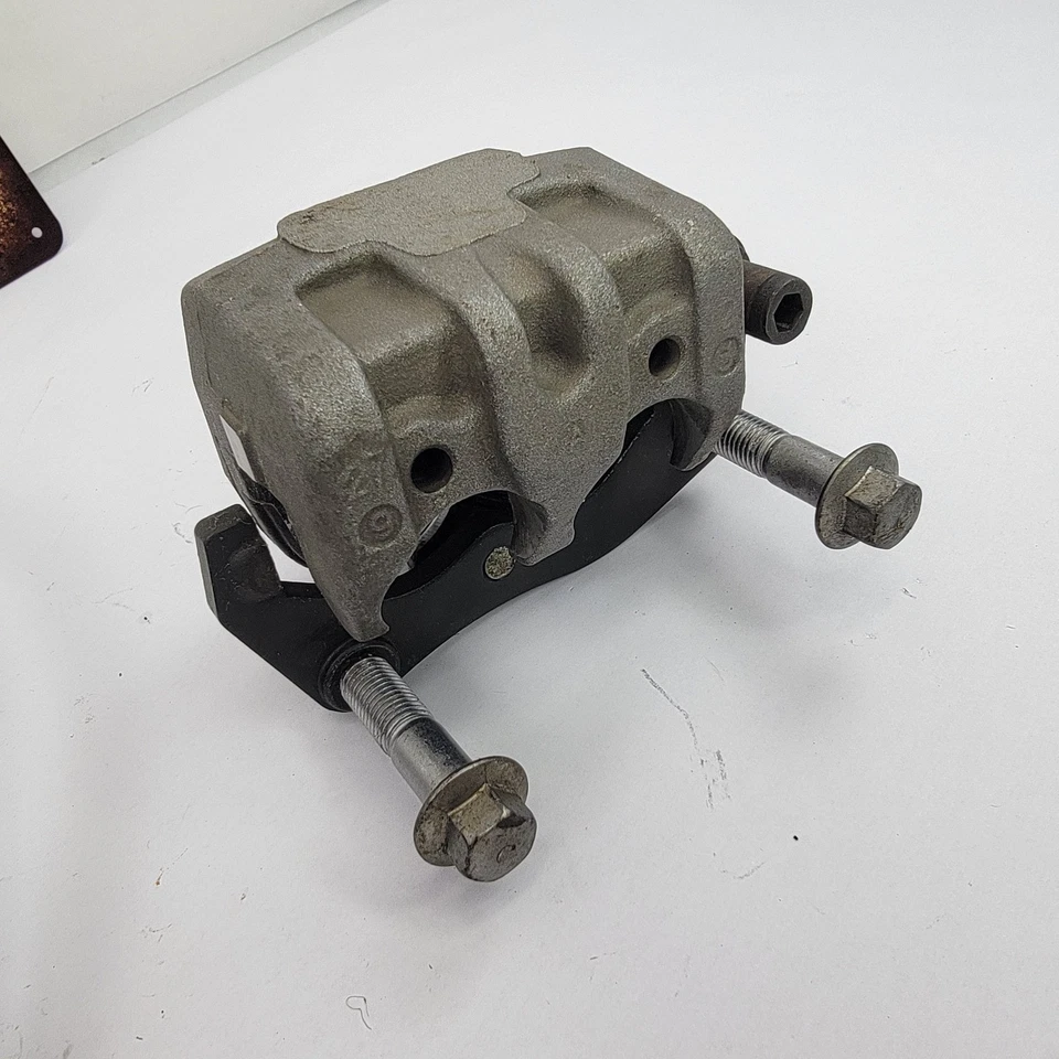 2005 1999-2006 Yamaha TTR 250 Front Brake Caliper And Hose 5GF-2580T-00 See Desc - Image 3 of 4