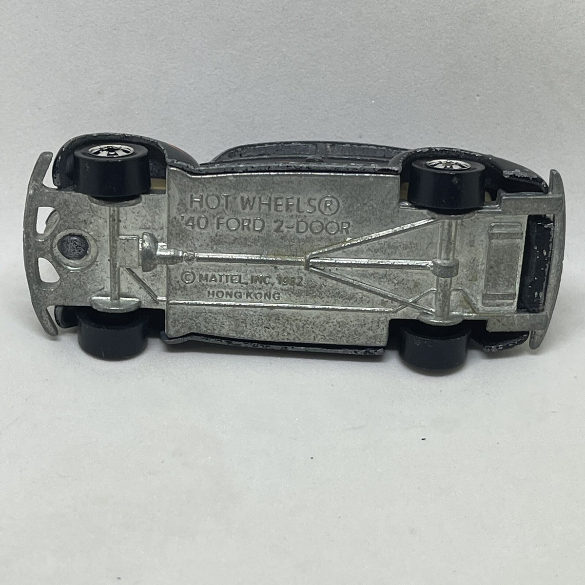 Hot Wheels '40 Ford 2-Door ミニカー s-l400.jpg