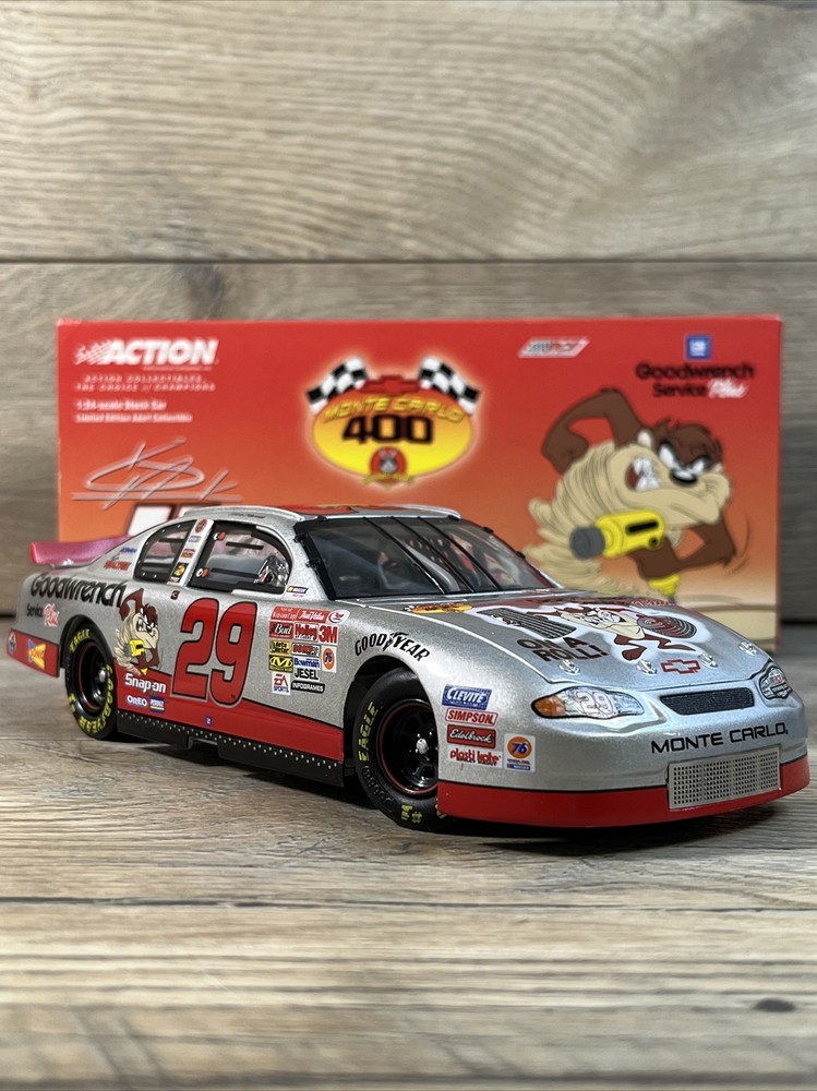 NASCAR ACTION Kevin Harvick #29 Looney Tunes 1:24 Scale 2001 Tasmanian Devil EUC