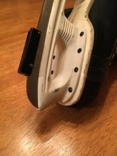 Ice Skate Sharpener for Hockey Skates - Hand Held, Carbide cutting edge. 