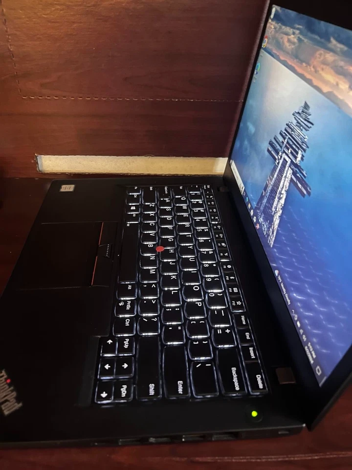 Teclado retroiluminado Lenovo ThinkPad Win 10 Pro 14" Laptop i5 6ta generación 128GB SSD 8GB Foto 3 de 4