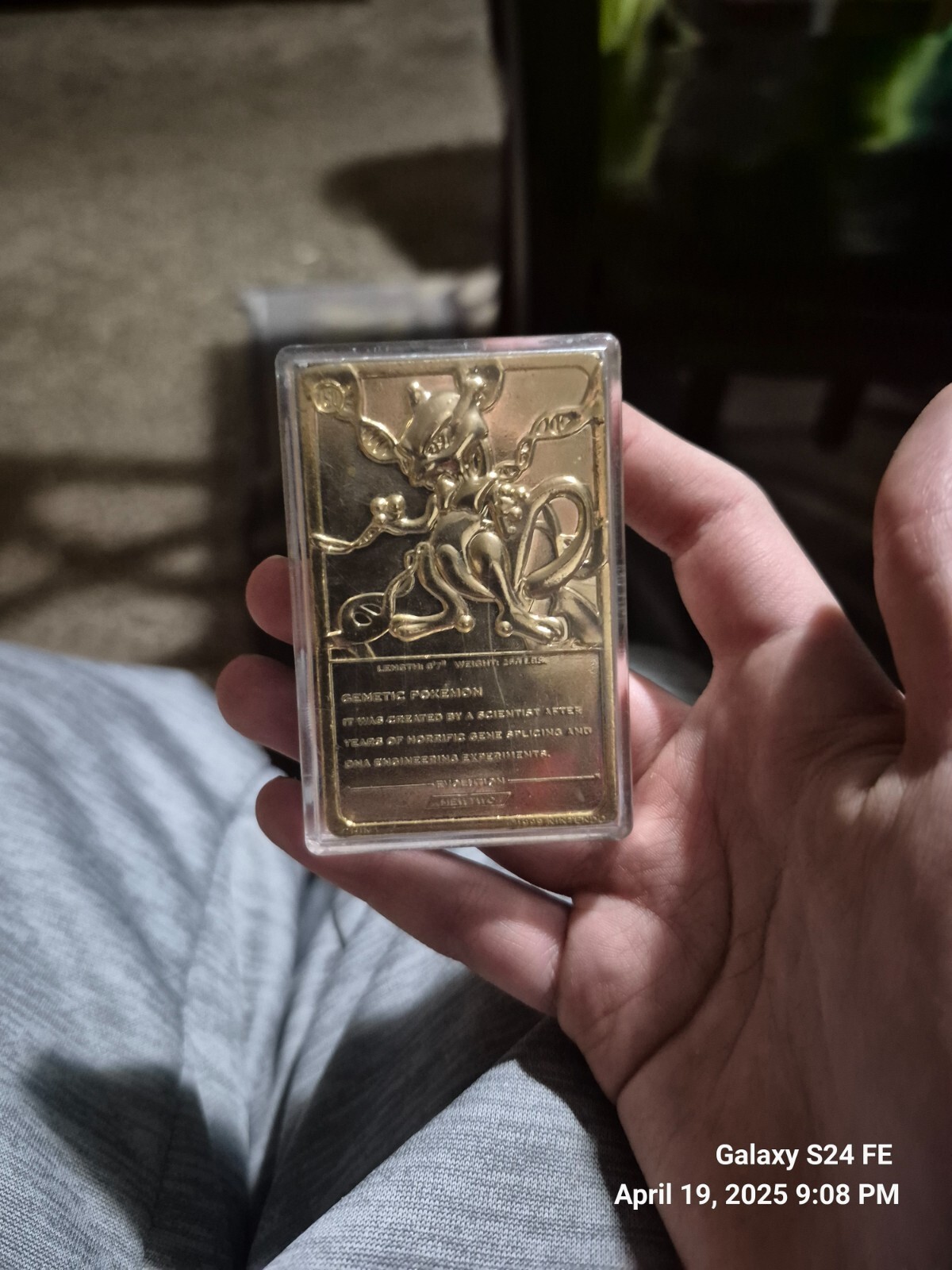 Pokemon 23K Gold Plated Mewtwo Trading Card 1999 Burger King Limited Edition